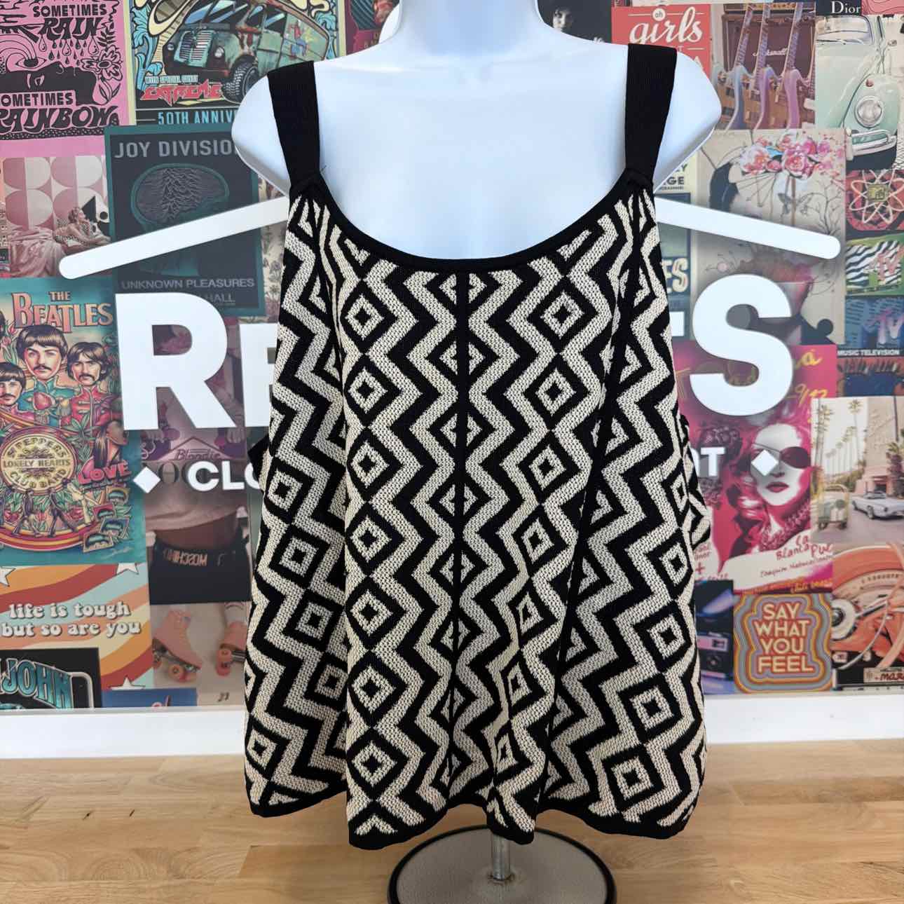 Nina Parker Size 4X Geo-Knit Tank - Geo Print