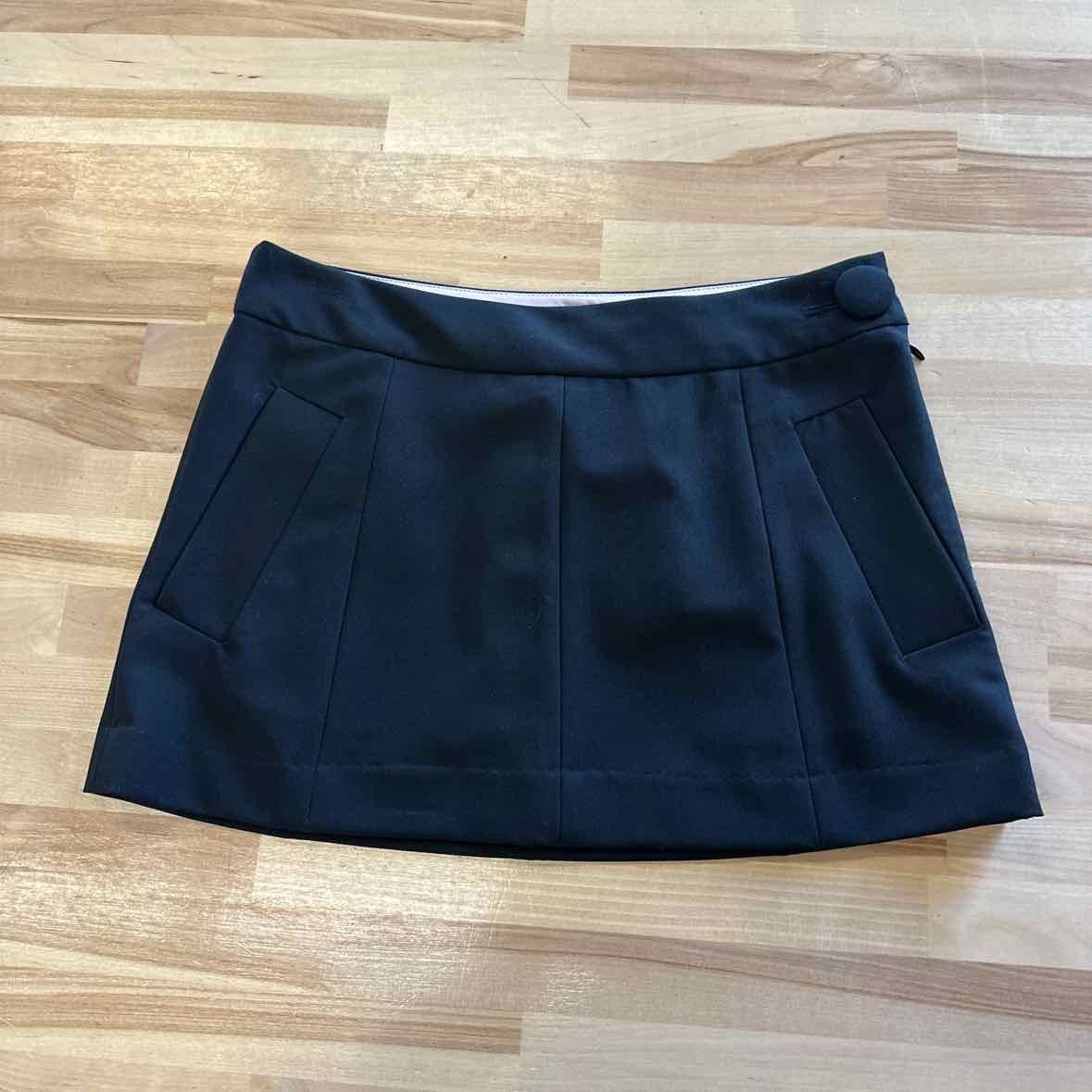 Guess Size 24 Black Skirt
