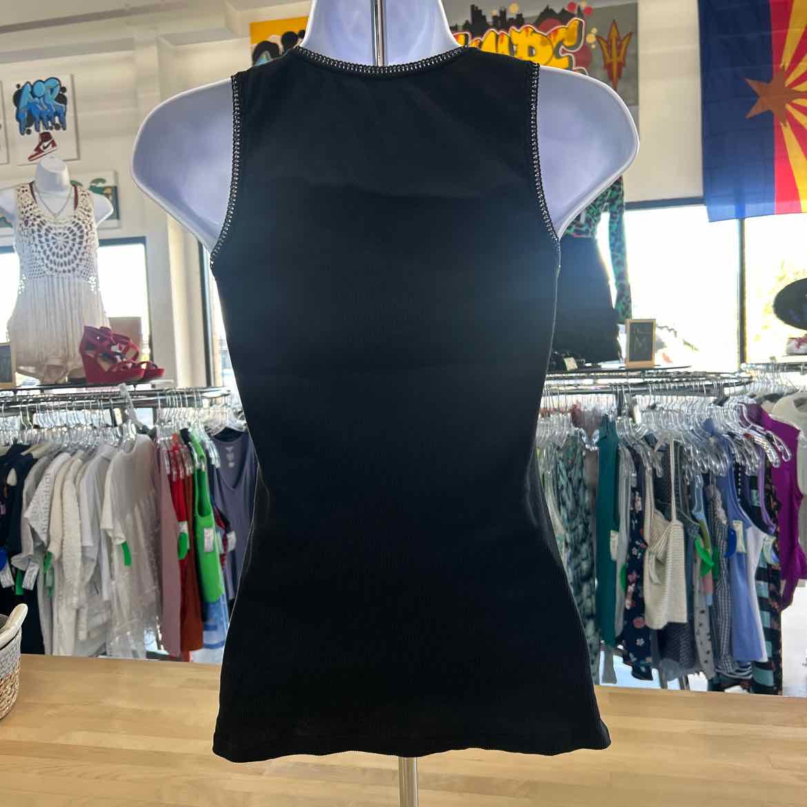 Express Size M Black Preloved Tank