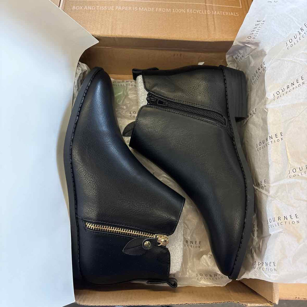Journee Collection Women's Ellis Bootie