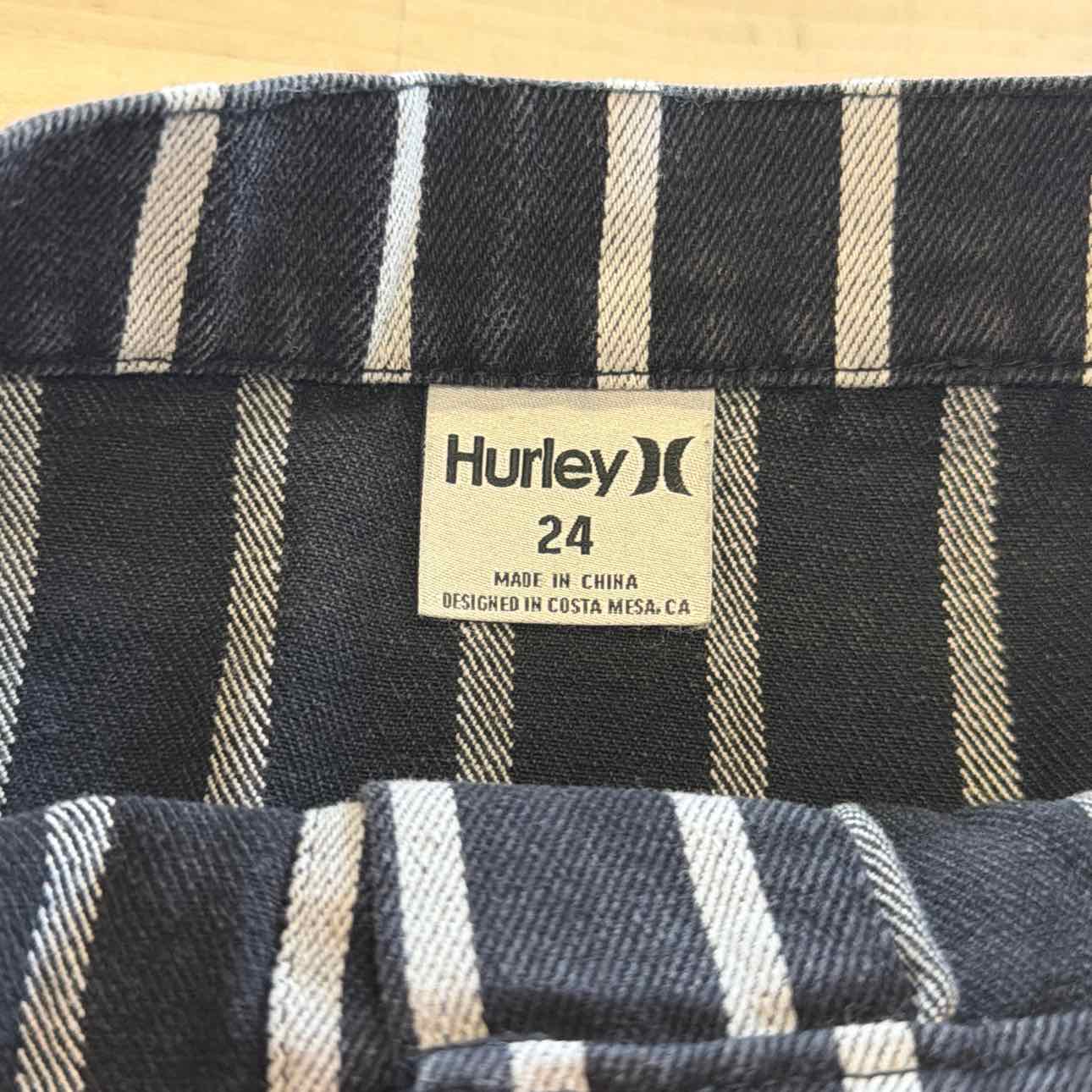 Hurley Size 24 Juniors' Sloan Button-Front Mini Skirt - Black