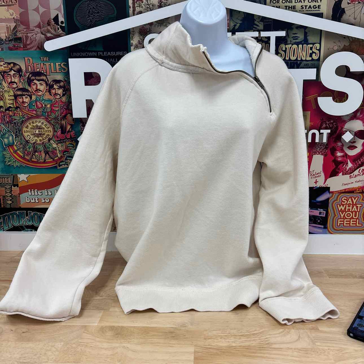 Free People Size XL Cream Preloved Sweatshirt