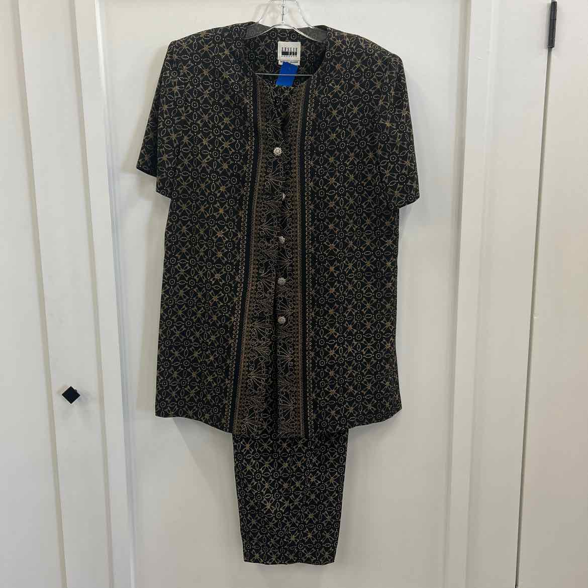 Leslie Fay Size 10 Black Preloved 2 pc Dress Set