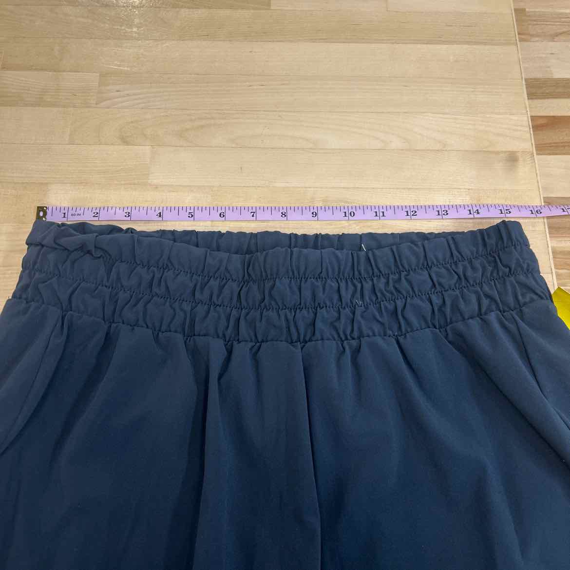 Zella Size L Navy Blue Preloved Athletic Shorts