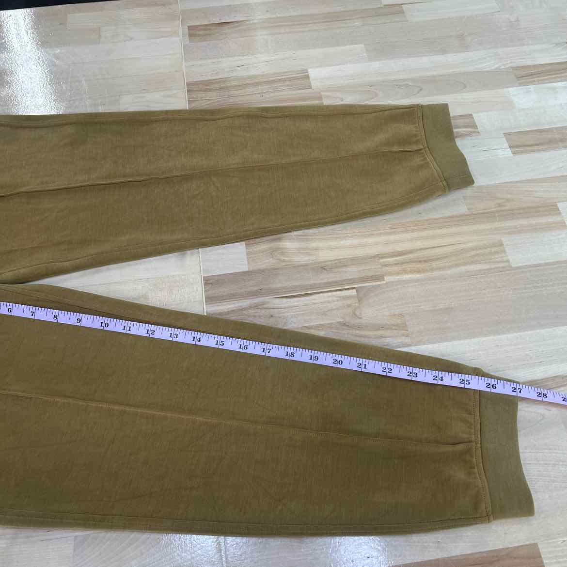 LuluLemon Size M Tan Preloved Pants