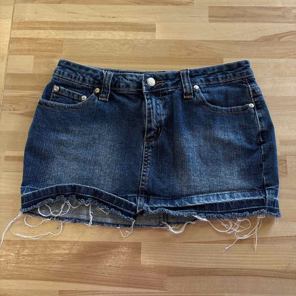 sizzle Size 9 Denim Preloved Skirt