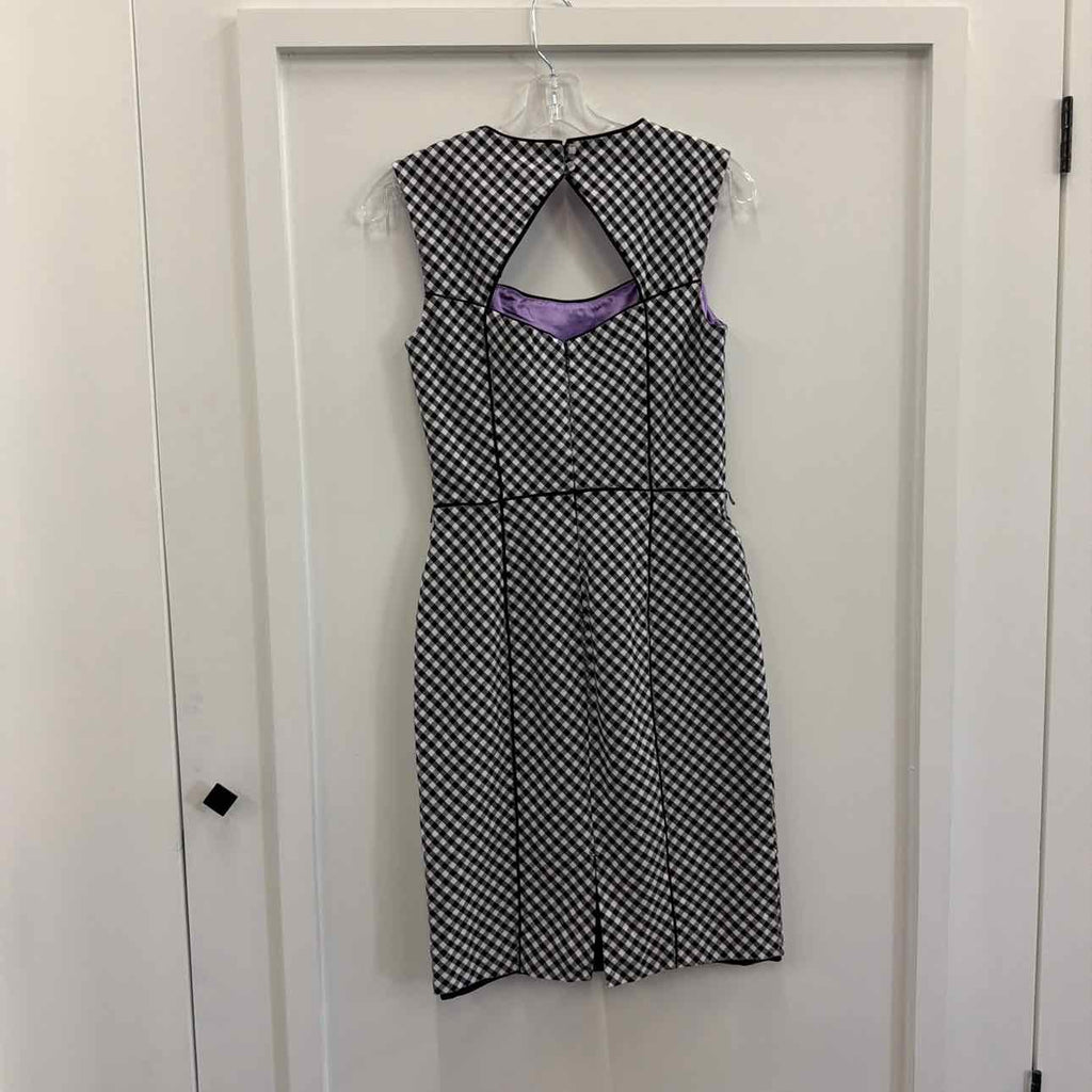 White House Black Market Size 4 Black White Preloved Dress