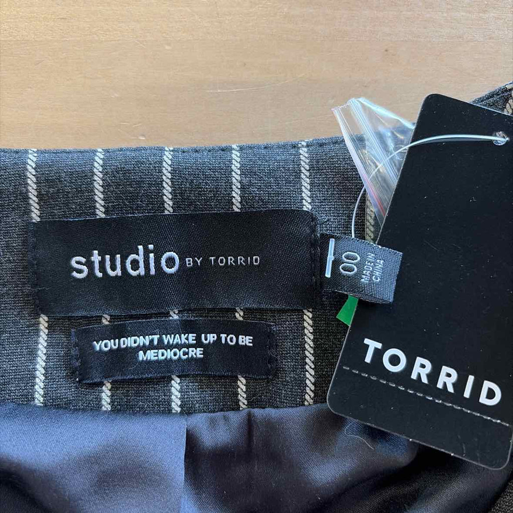 Torrid Size 00 Black New Vest