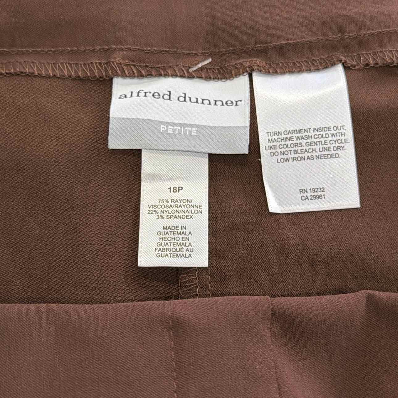 Alfred Dunner Size 18P Brown New Pants