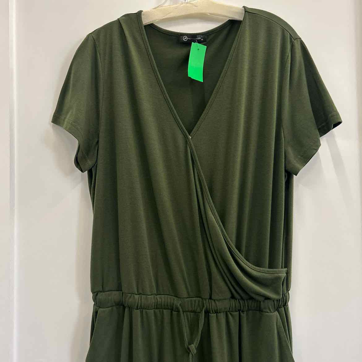 Pretty Garden Size XL Green Preloved Jumper