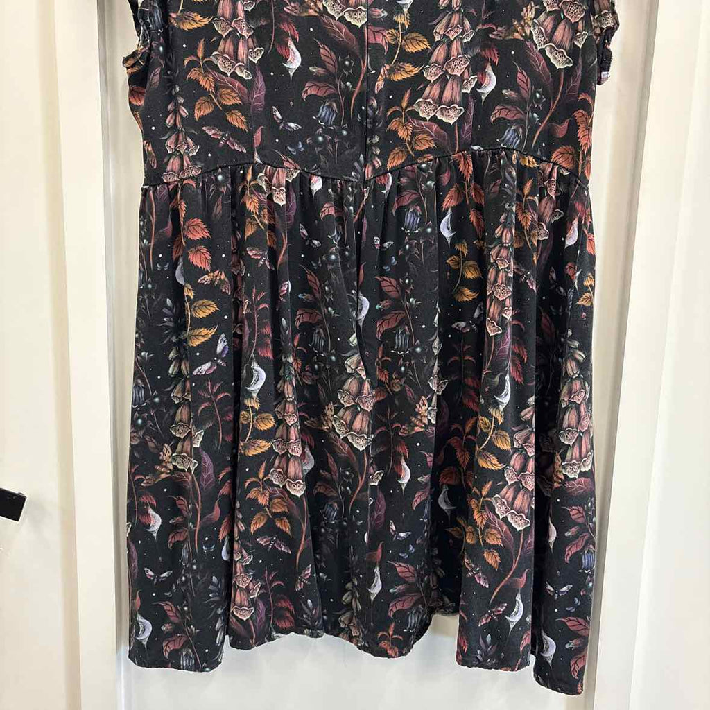 Distrubla Size 12 Black Dress