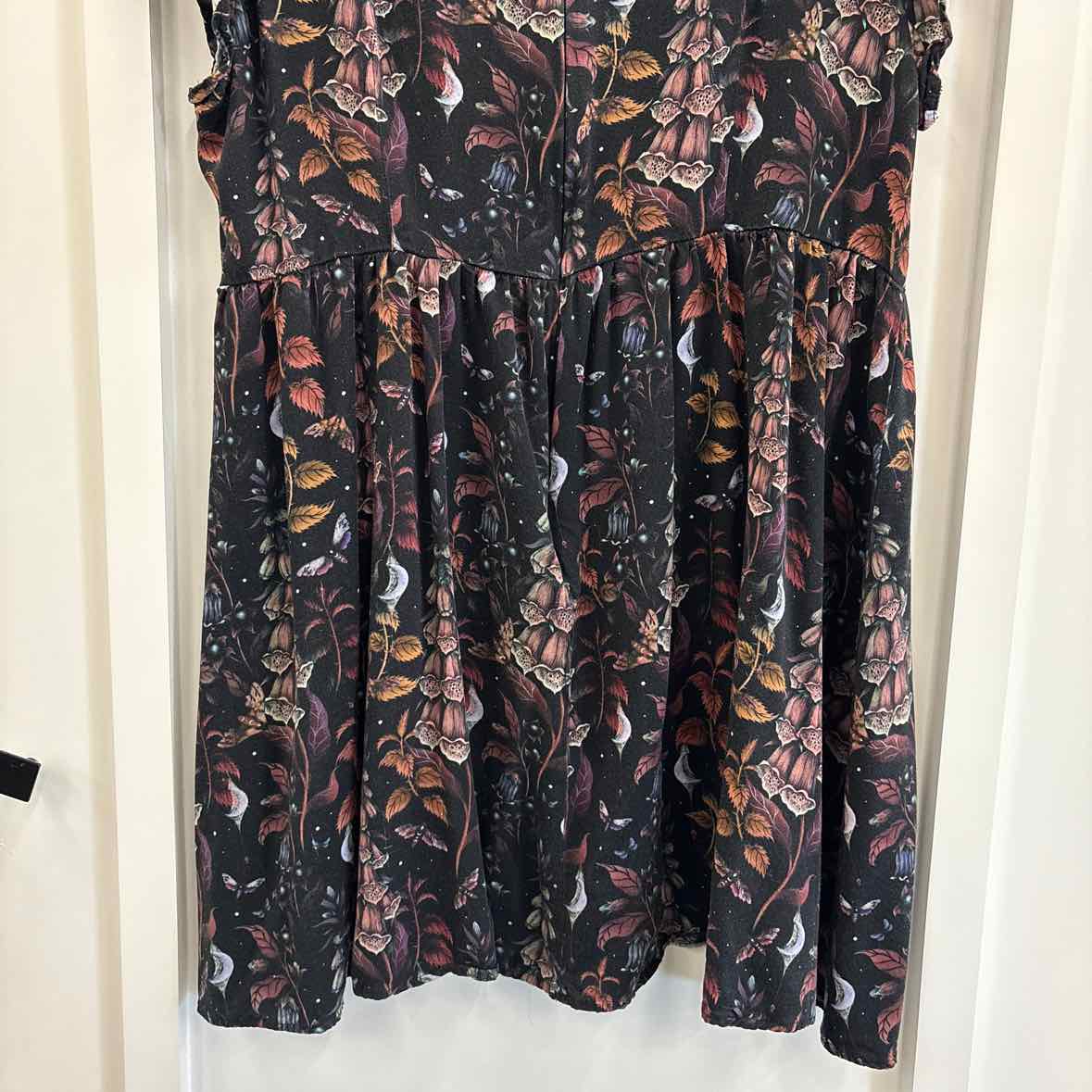 Distrubla Size 12 Black Dress