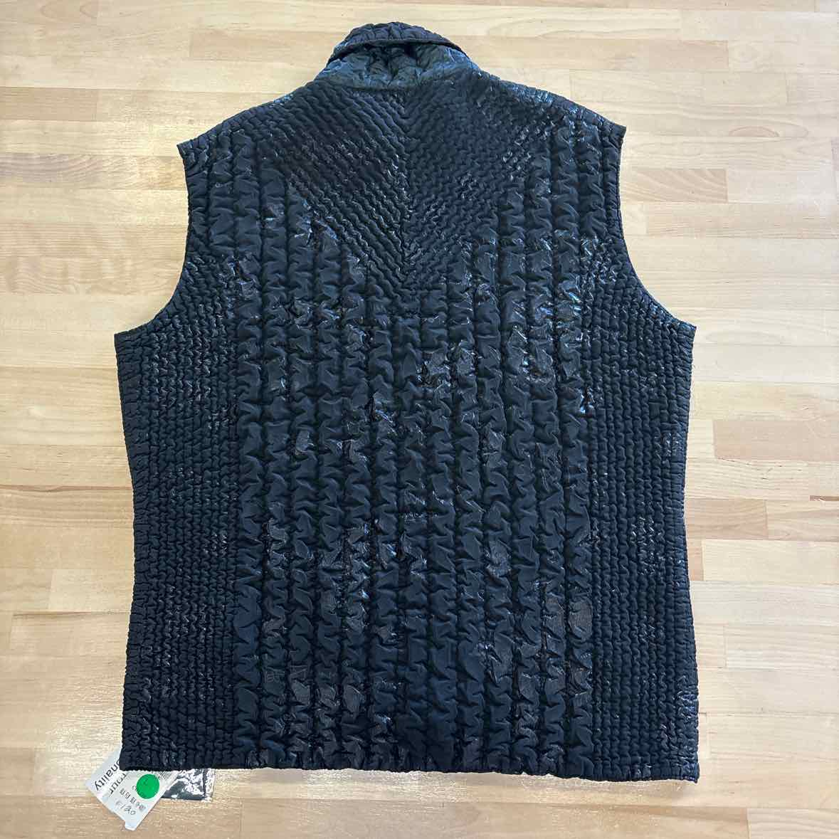UBU Size L Black Vest