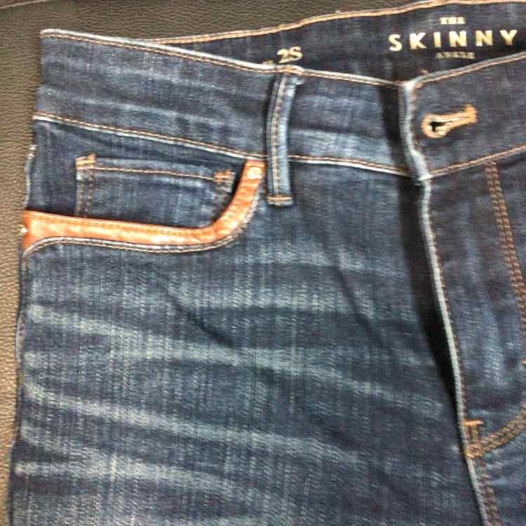 White House Black Market Size 2S Blue Jeans