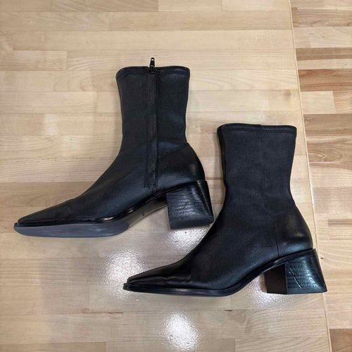 & Other Stories Size 6 Black Leather Preloved Boots