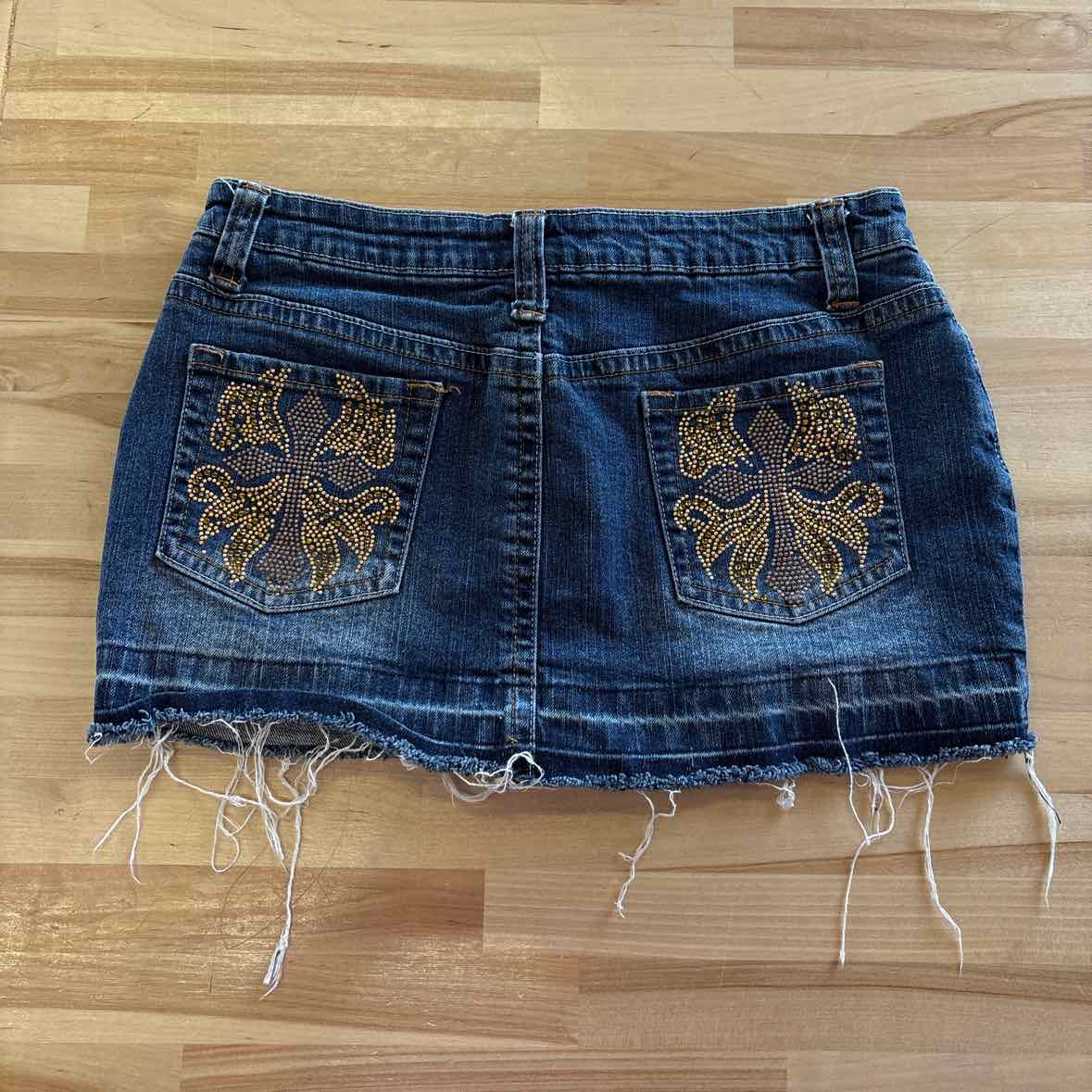 sizzle Size 9 Denim Preloved Skirt