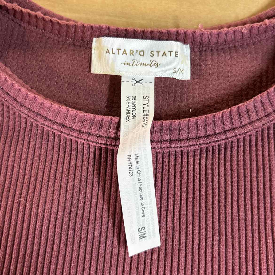 Altar'd State Size S/M Purple Preloved T-Shirt SS