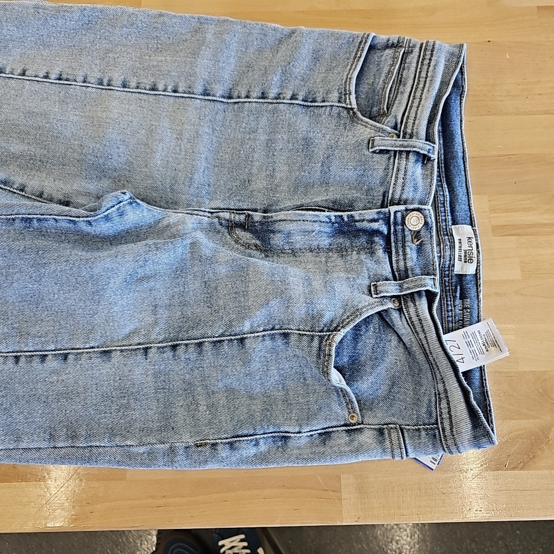 Kensie Size 4 Denim Jeans