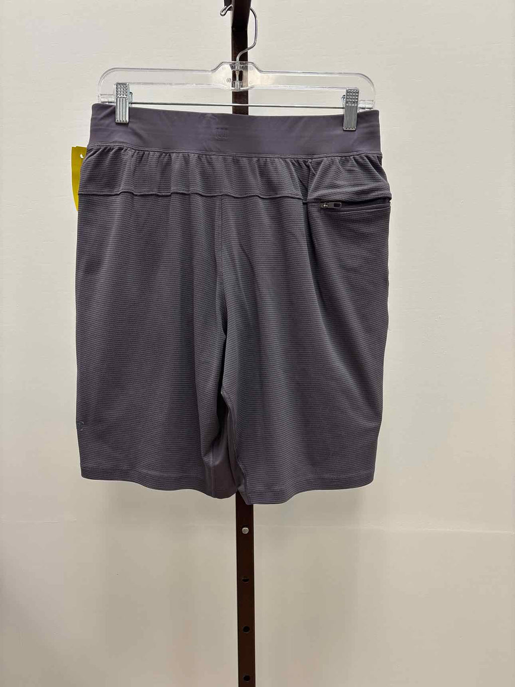 LuluLemon Size M Purple MENS Athletic Shorts