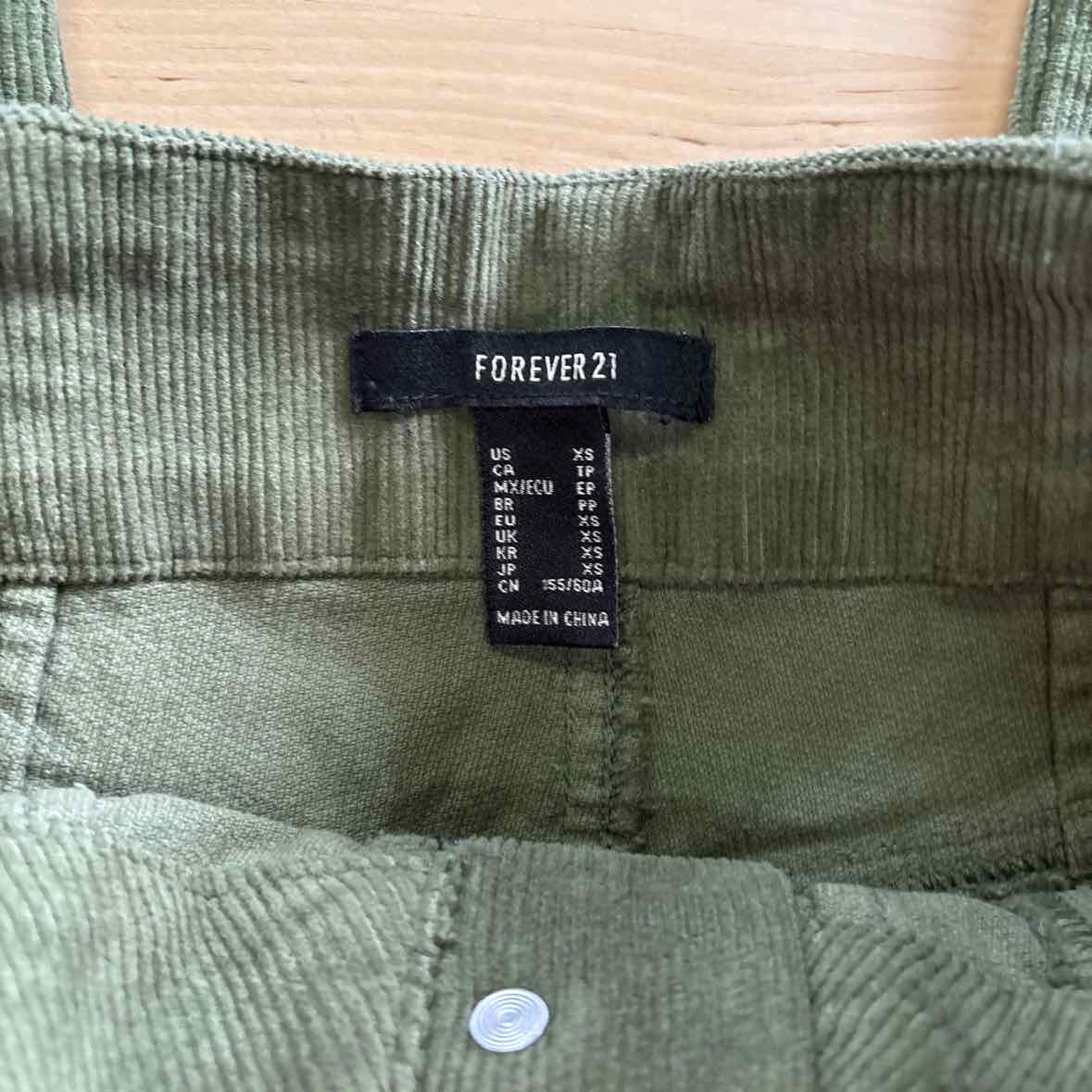 Forever 21 Size XS Green Pants