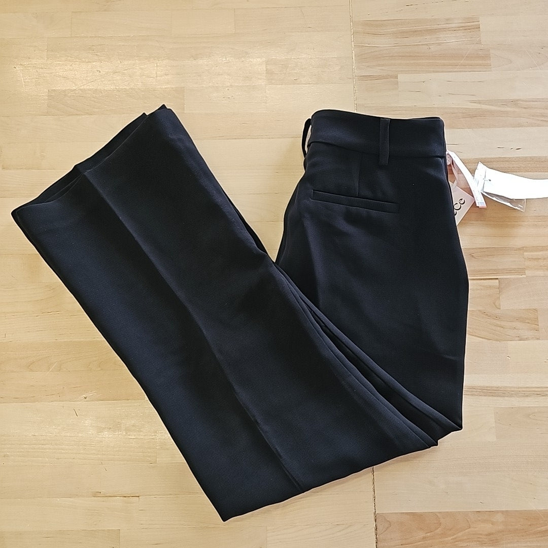 CeCe Cropped Straight Leg Pants