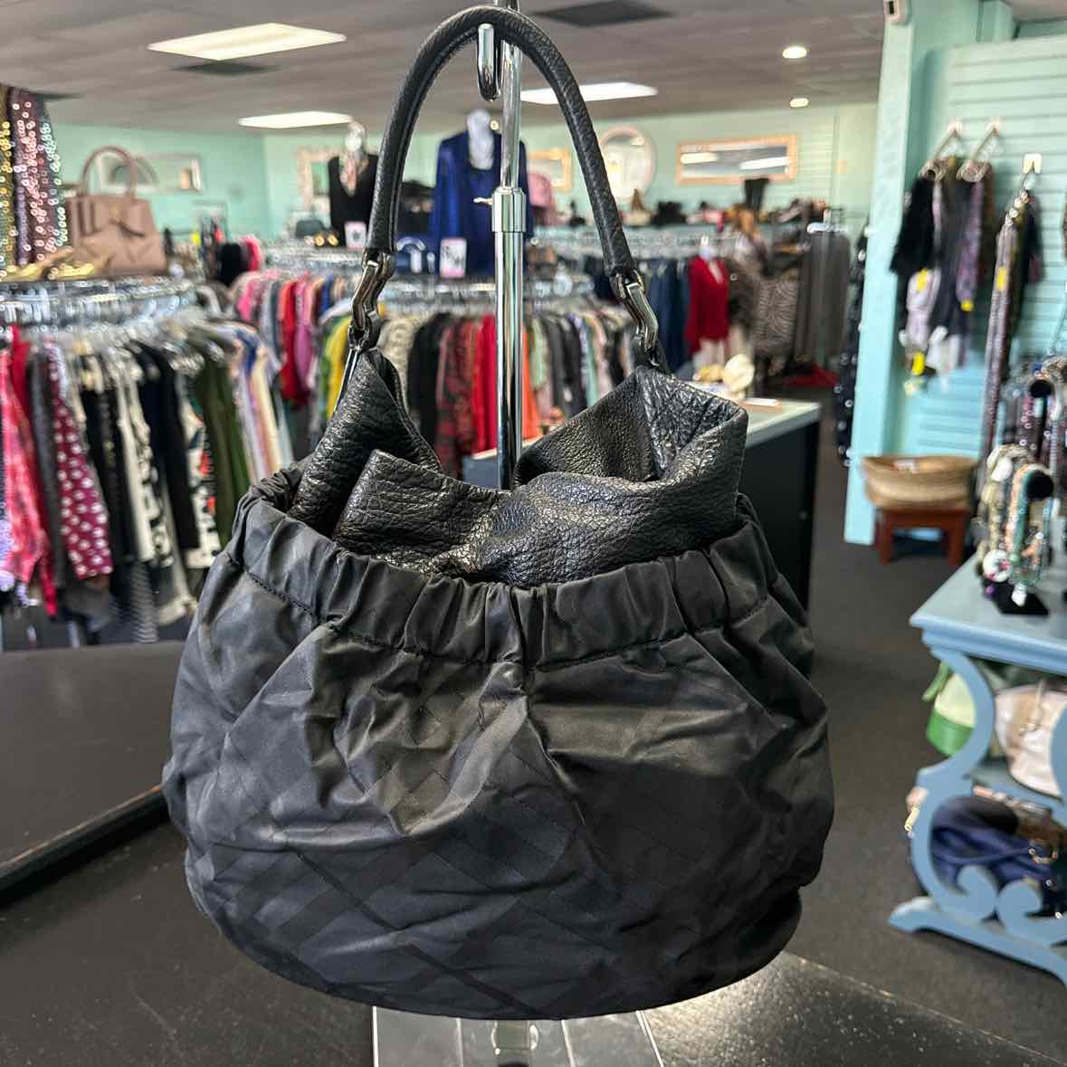 Burberry Shadow Check Black Hobo in Nylon and Leather Pre-Owned