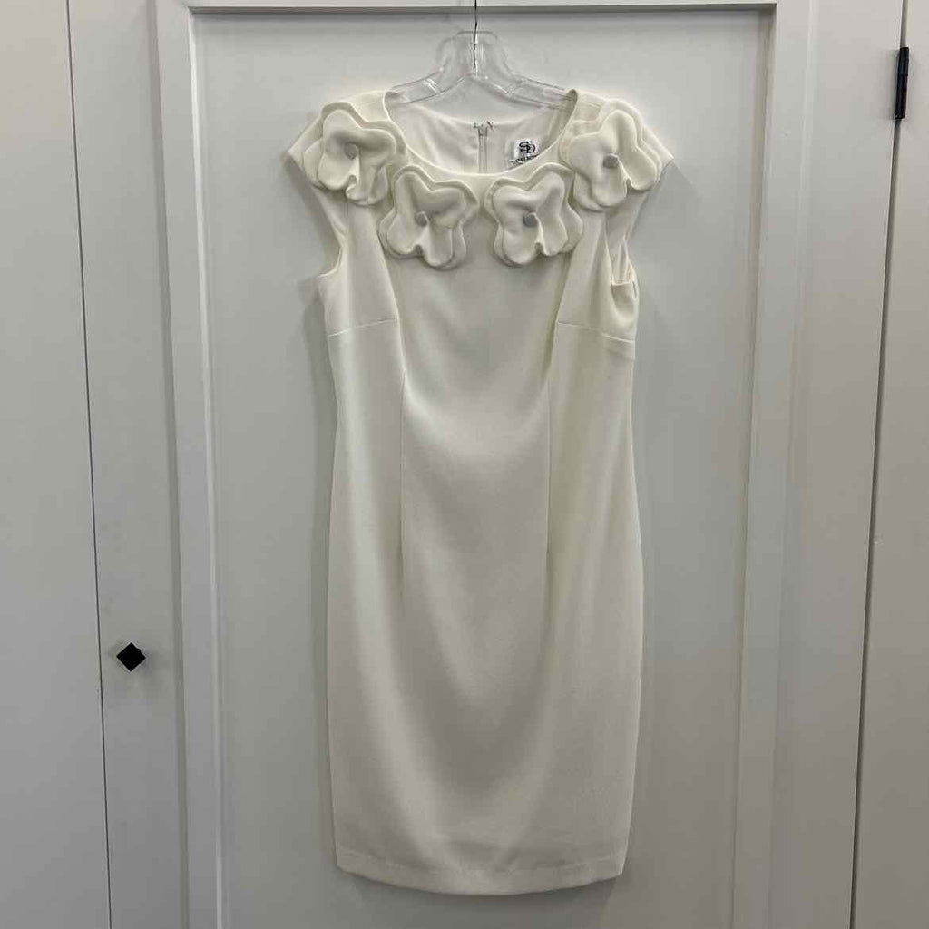 SD Collection Size 10 White Preloved Dress