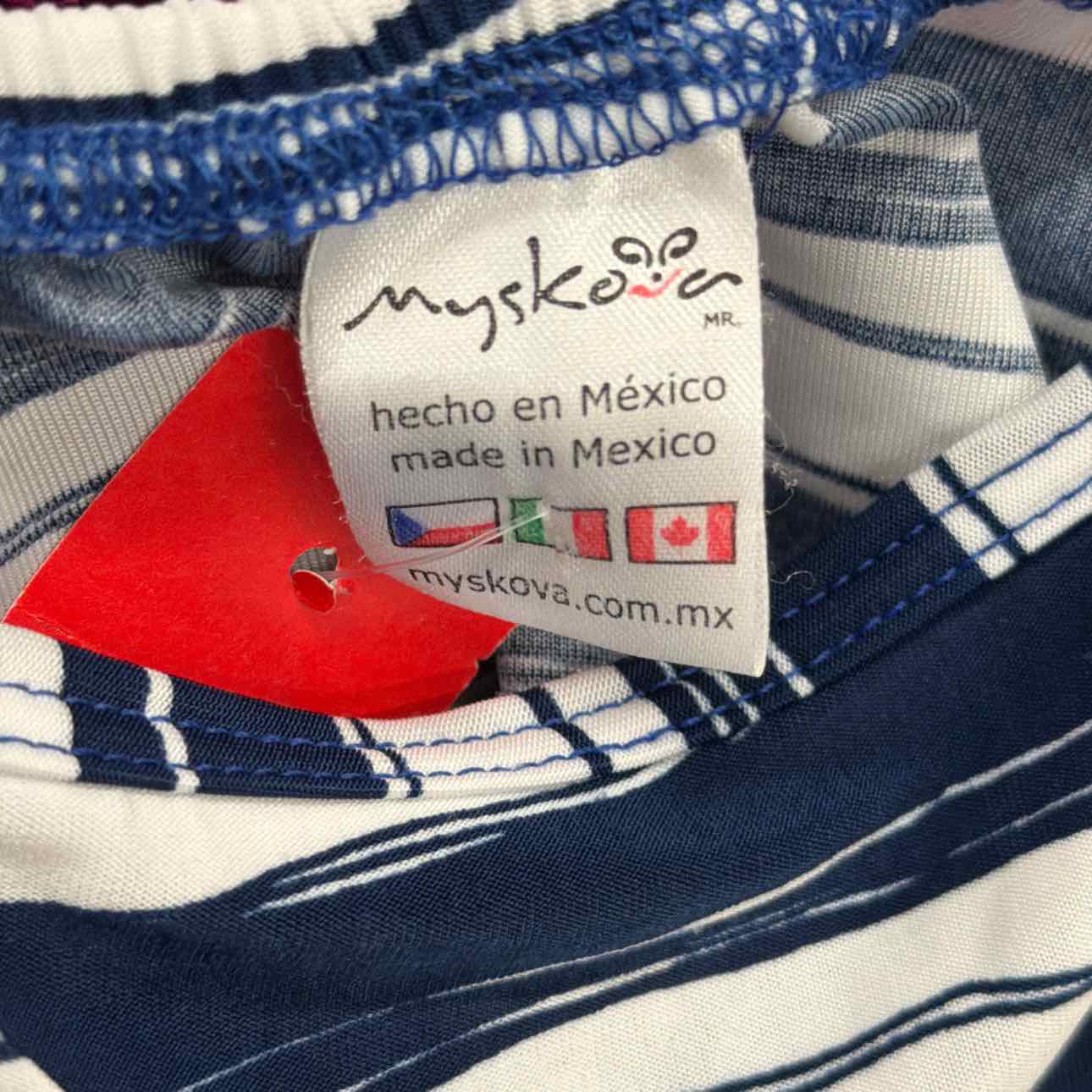 Size 2 White/Blue Preloved Jumper