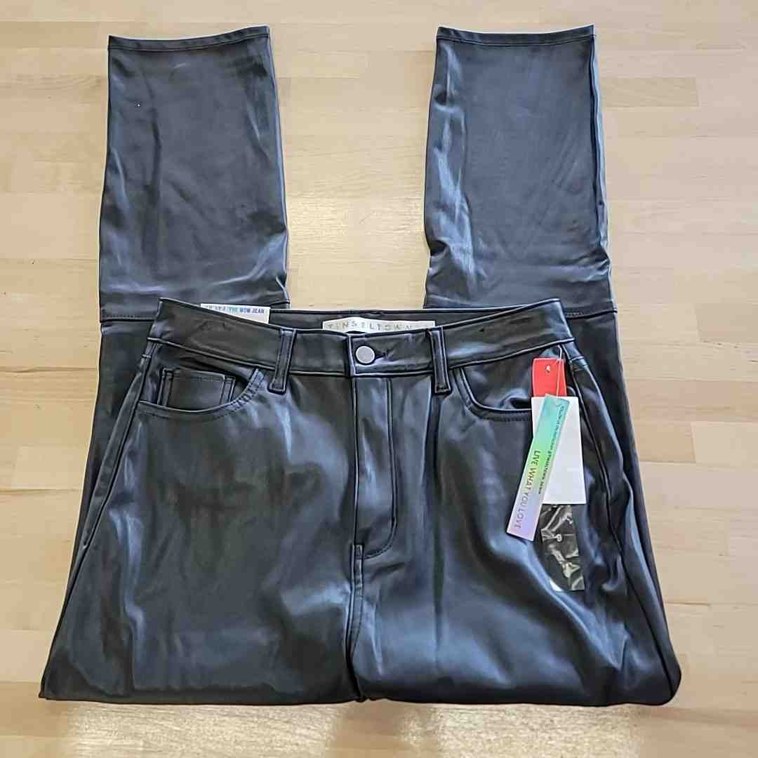 tinceltown Size 9 Black faux leather Pants