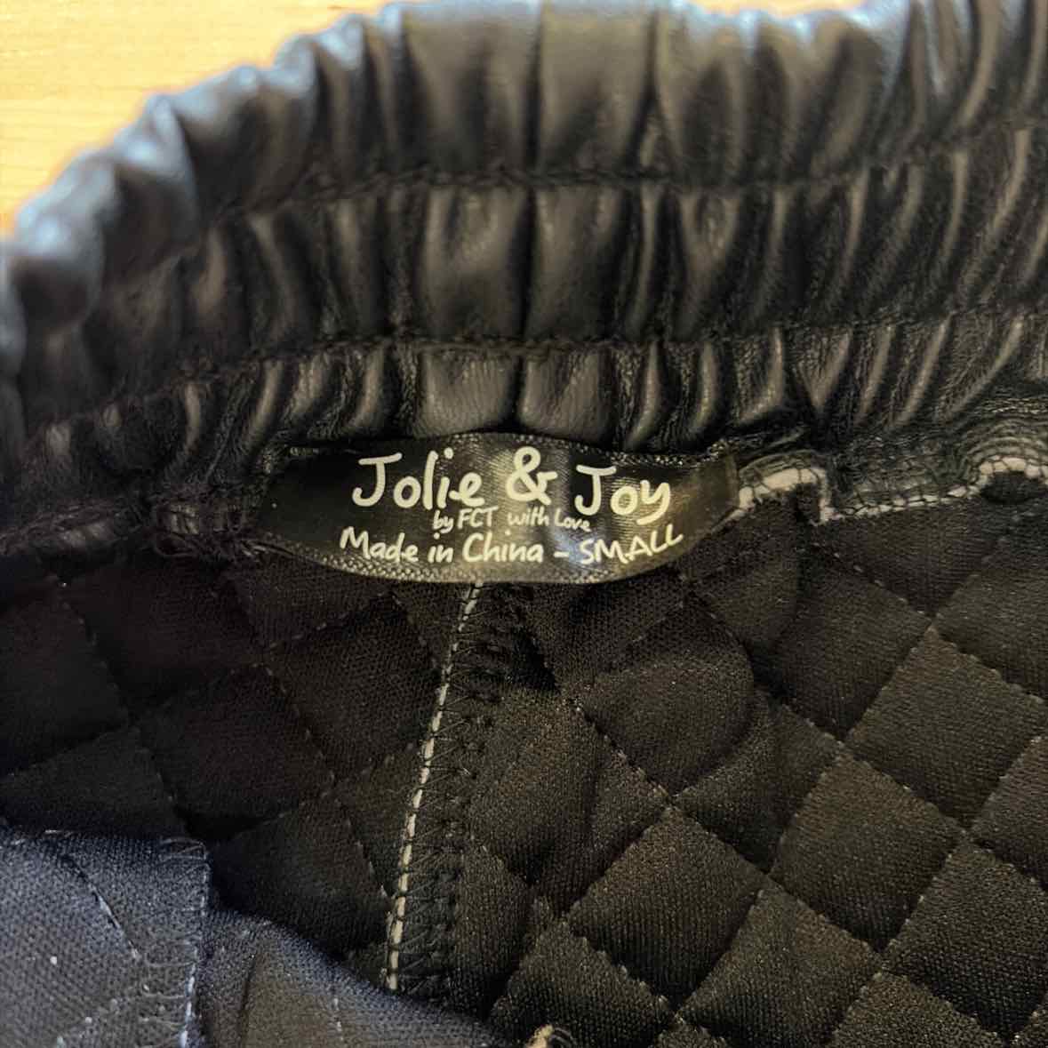 Jolie & Joy Women Size S Black Faux Leather Preloved Shorts