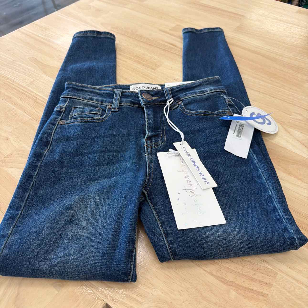 Gogo Jeans Size 0 Stretch Curvy Skinny Jeans - Dark Wash