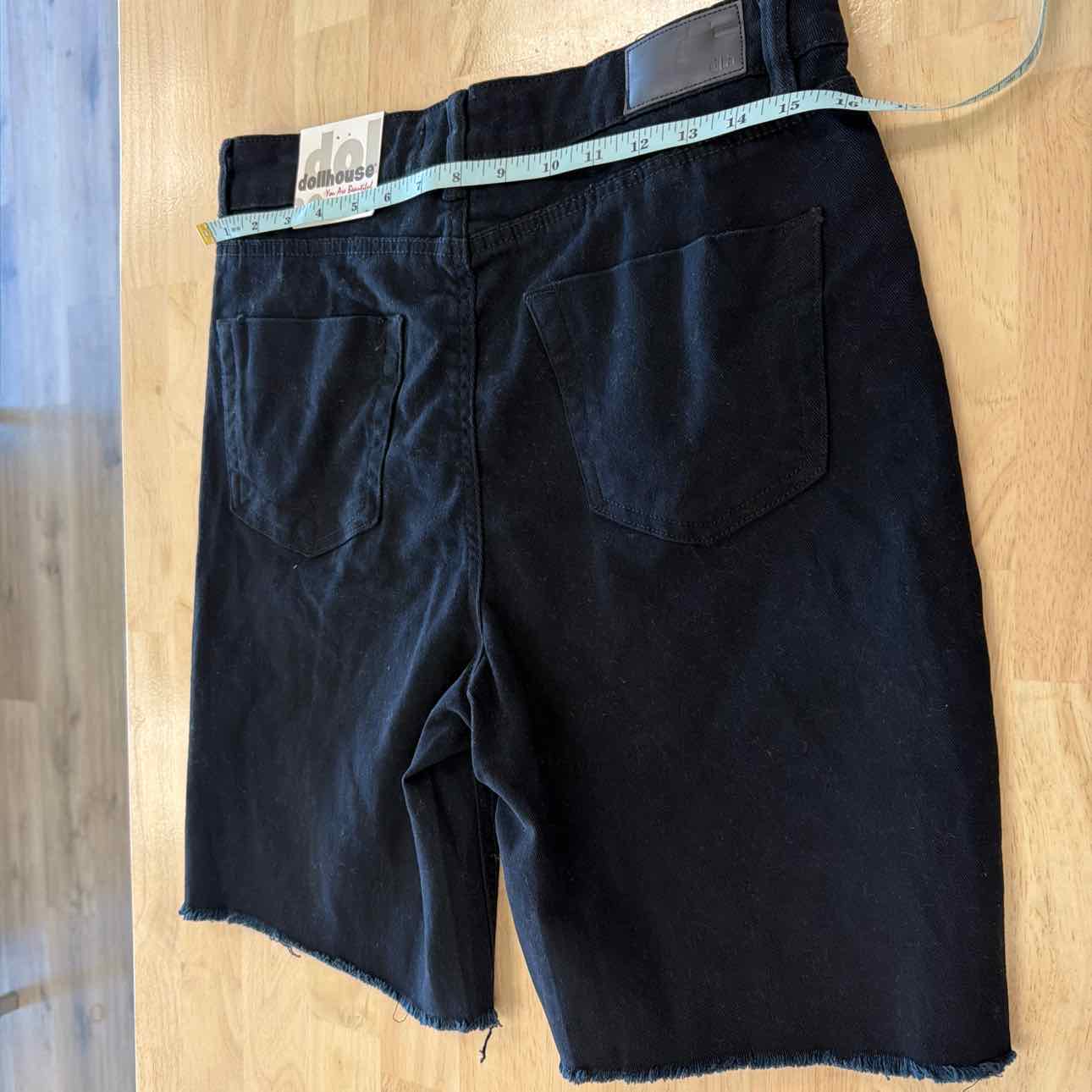 dollhouse Women Size 30 Black New Shorts