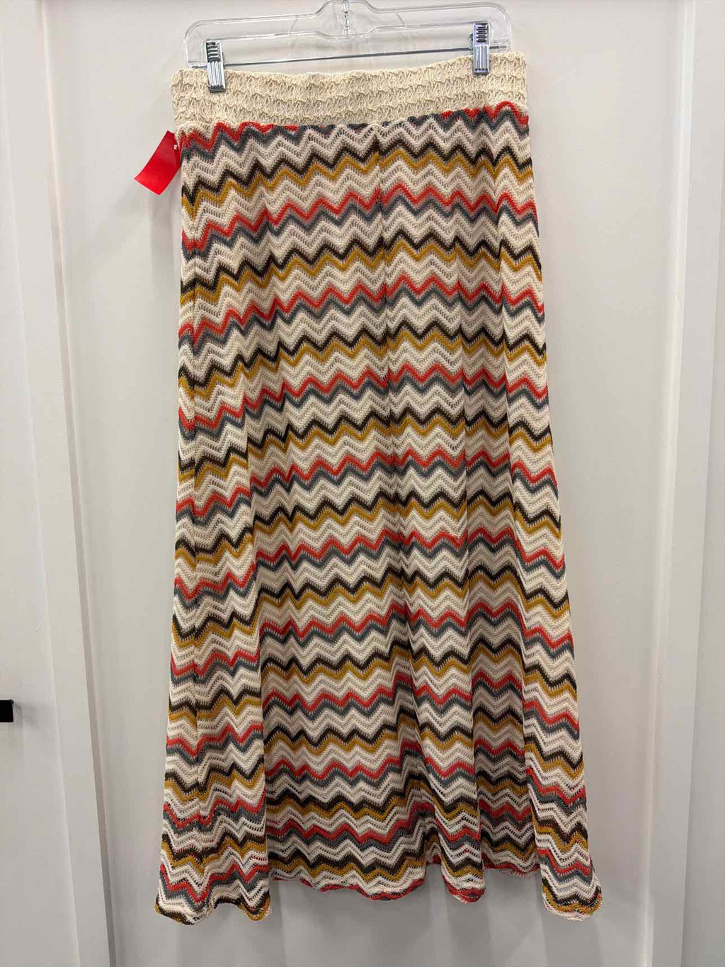 Lapis Size L Tan Used Skirt