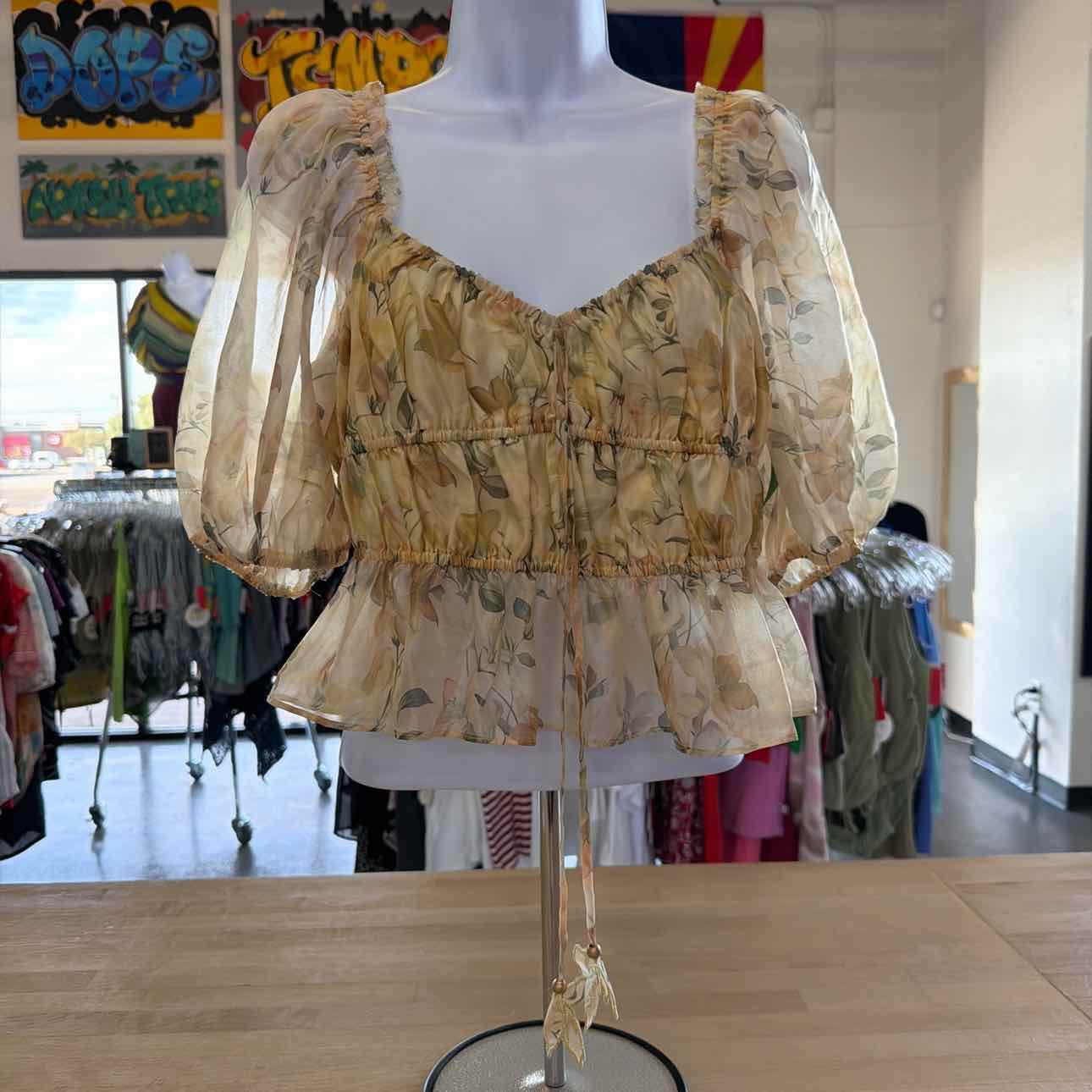 En Saison Women's Elliot Organza Top - Yellow Olive