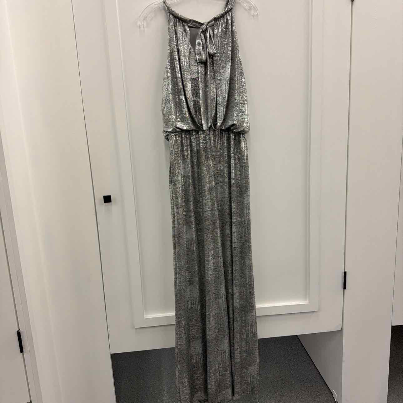 Vince Camuto Size M Silver Preloved Jumper