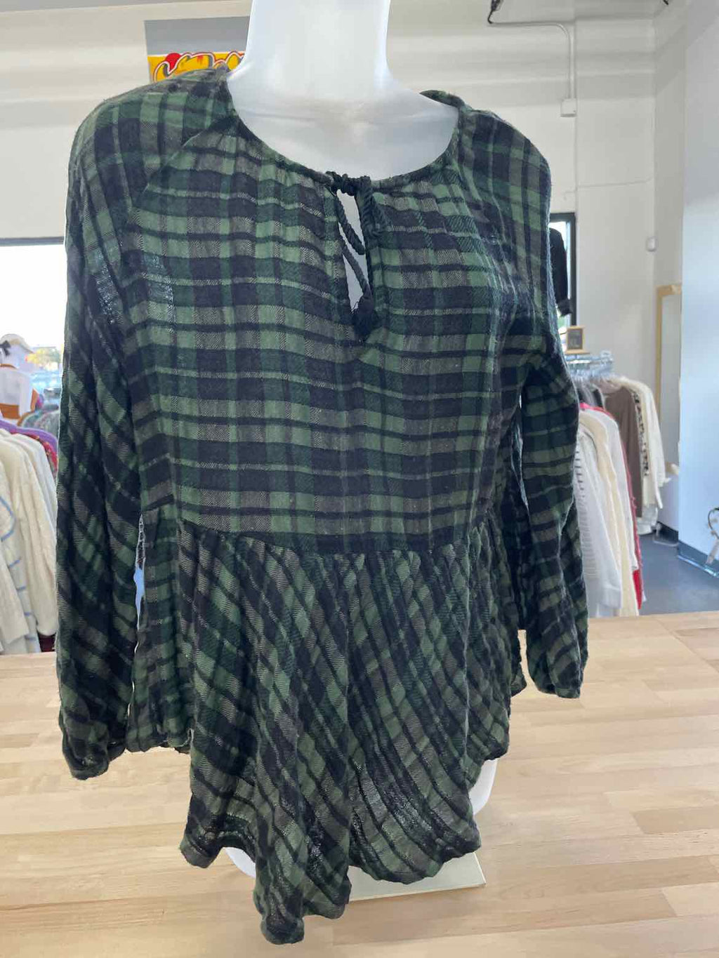 holding horses Size M Green Blouse