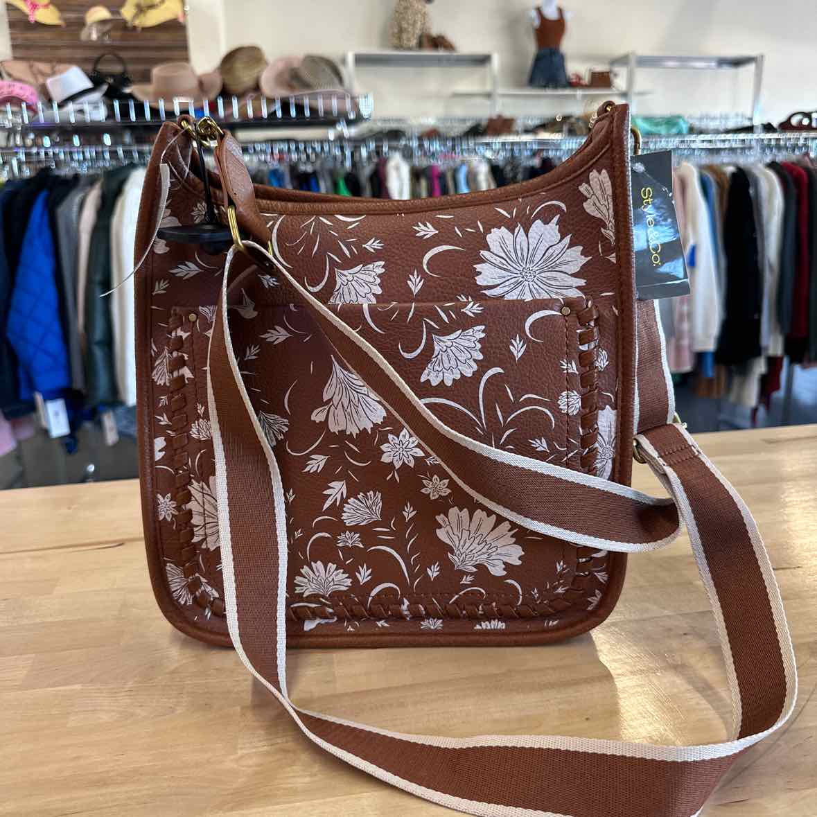 Style Co Dip Floral Printed Medium Cros Floral Tortoise Shell