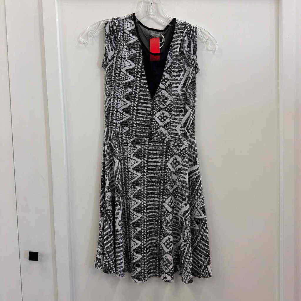 Kimchi Blue Size XS BLACK & WHITE Preloved Athletic Dress