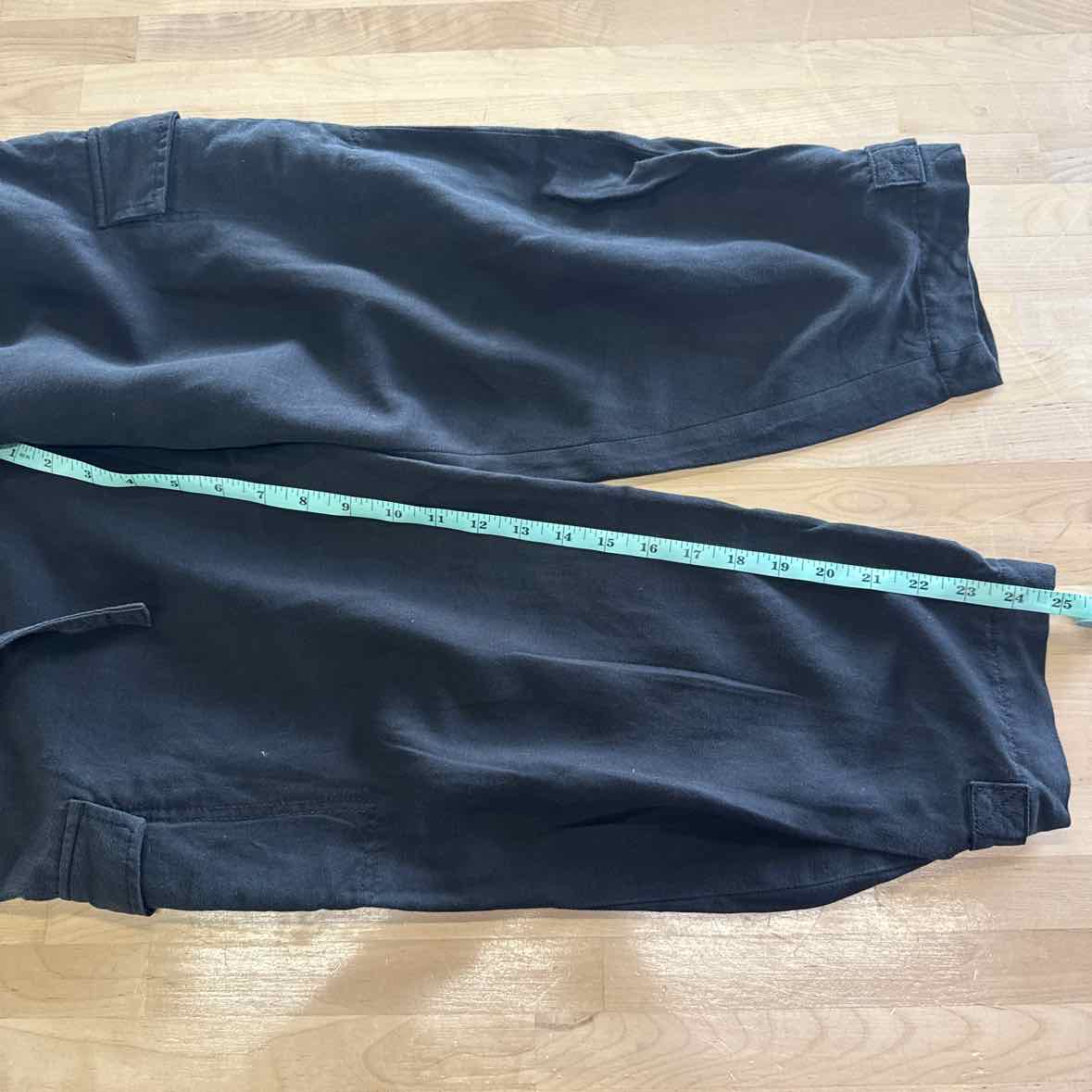 Banana Republic Size 6 Black Preloved Cargo